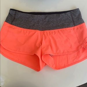 lululemon SpeedShort, size 6